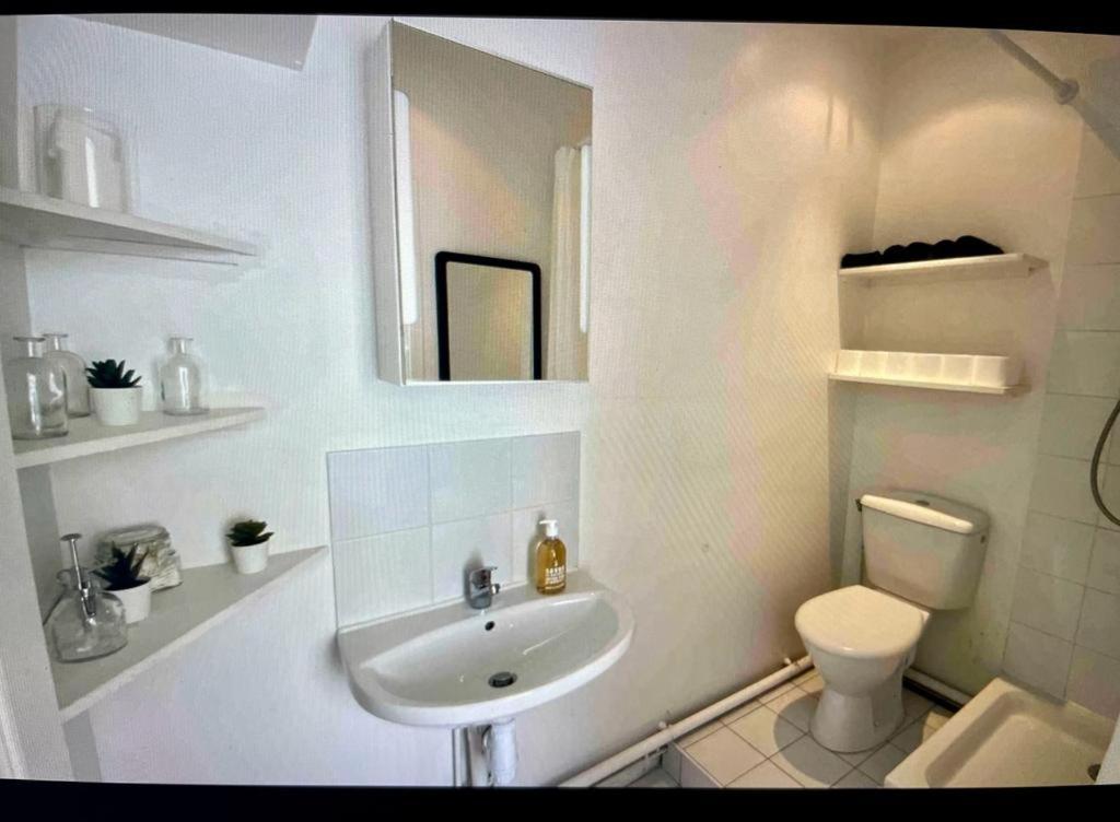 Cute One Bedroom In Le Marais Paris Eksteriør billede