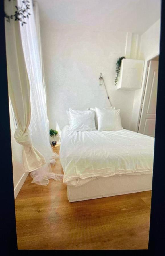 Cute One Bedroom In Le Marais Paris Eksteriør billede